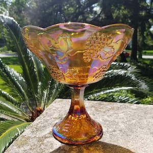 Carnival Glass Grape Harvest Marigold Pedestal Bowl -Great Centerpiece