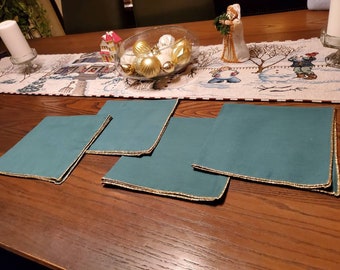 Vintage Golden Edged Green Stoffservietten, 12 verfügbar