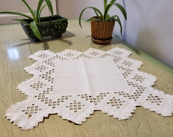 白いレースのドイリーセット 4枚　ハンドメイド　ビンテージ ヴィンテージホワイトレースドイリー×4 - Etsy 日本