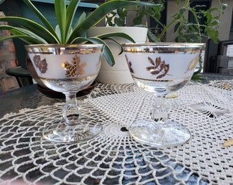 Libbey Gold Foliage Frosted Coupe Glasses, Set of 2 Mid Century Gold Leaf Coupe or Sherbet Glasses