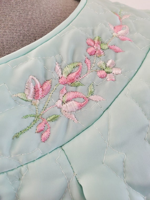 Fabulous 50s or 60s Soft Blue Barbizon Quilted Ny… - image 6