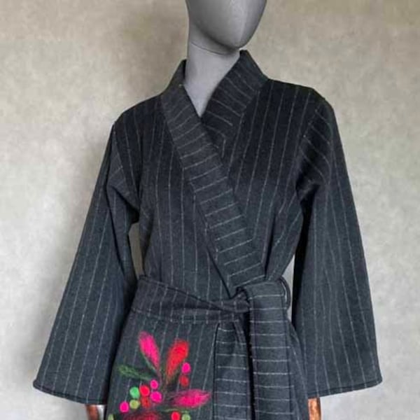 Giacca kimono 100% lana patchwork unikat fatta a mano malowane wełną kwiaty.