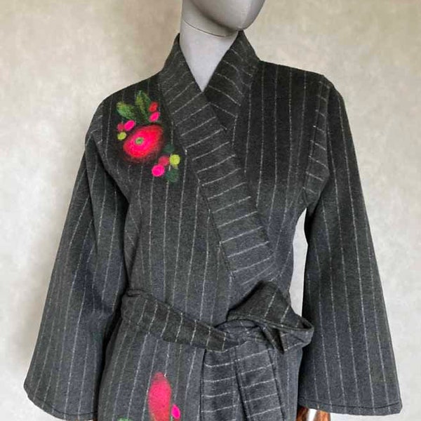 Giacca kimono 100% lana patchwork unikat fatta a mano malowane wełną kwiaty.