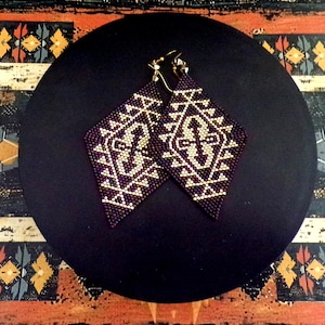 Southwestern Broken Arrows Peace Symbol Beaded Earrings – Gold & Purple Iris Fringe Dangles”