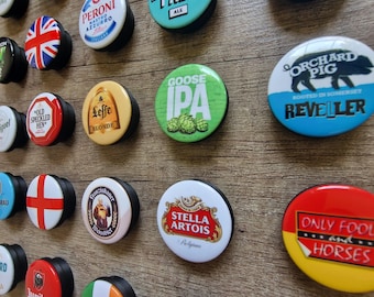 Imán con medallón Perfect Draft: acabado brillante de alta calidad y resistente a rayones. Imán, revestimiento Perfect Draft, medallón PD.