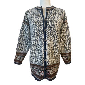 Dale of Norway 100% Wool Vintage Faire Isle Cardigan Sweater