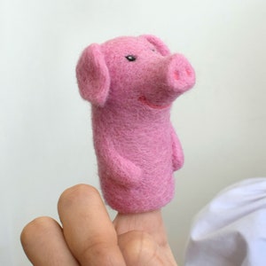 Finger puppet felt cow Needle felted little gift for child Cow for storytelling or puppet show Farm animal stuffed toy small felt doll wool
