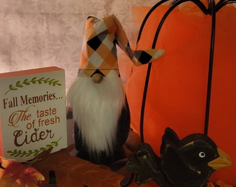 Gnome, 6 in Halloween, black, orange, white