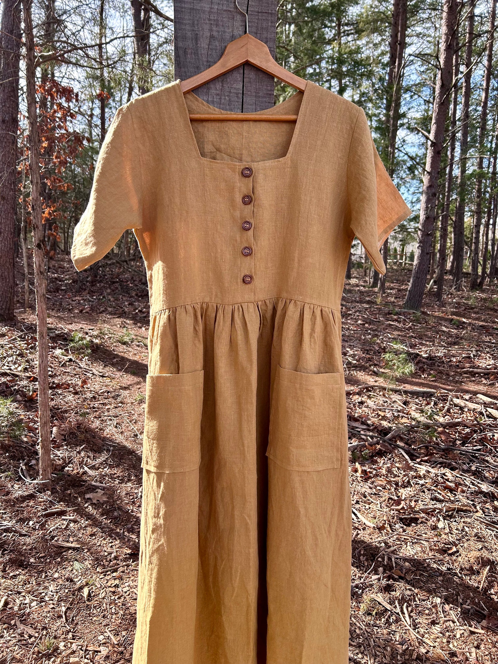 Smile Squared Neck Linen Dress