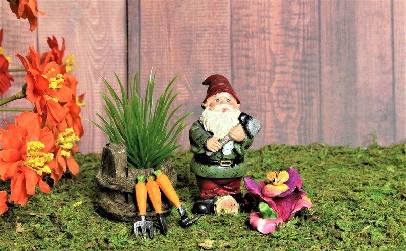 Miniature Dollhouse FAIRY GARDEN Accessories ~ TINY 1¼/" Tall Gnome w// Flowers