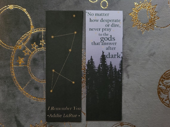 Invisible Life of Addie LaRue Quote Bookmark Non pregare mai gli dei che  rispondono dopo il tramonto. -  Italia
