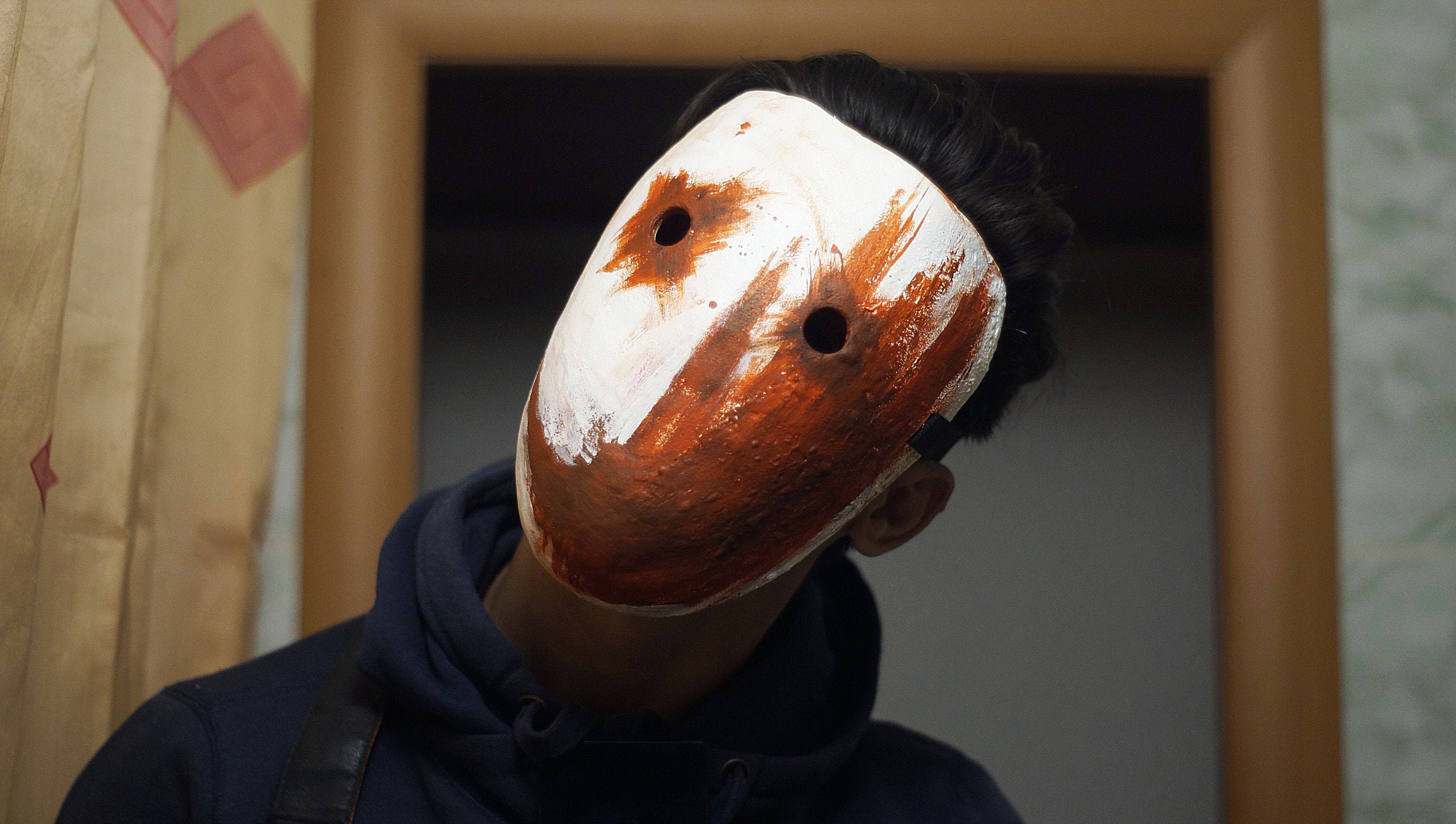 Шоу маска 2023. Барт в маске. Маска охотника. Аниме персонажи в масках. Маска черта.