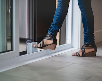 Smart Slider - The patio screen door handle for the foot
