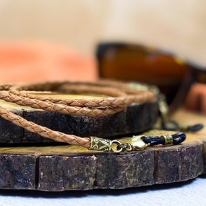 Rugged braided bolo eyeglass chain. Cotton cord for reading glasses readers. Men’s glasses chain. Optional colors and lengths available.