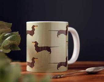 Tasse de chocolat et de tan Dachshund - cadeau unique de crabot de saucisse (tasse verte de sauge)