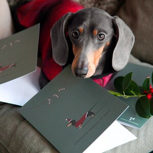 Carte de Noël de Dapple Dachshund de chocolat avec des arbres de Noël image 3