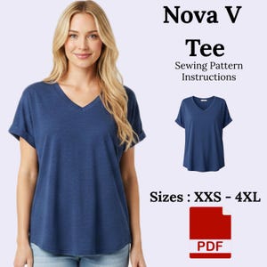 Könnte beinhalten: Eine Frau trägt ein marineblaues V-Ausschnitt-T-Shirt mit umgekrempelten Ärmeln. Das Bild enthält den Text "Nova V Tee Sewing Pattern Instructions" und "Größen: XXS - 4XL". Ein PDF-Symbol ist ebenfalls vorhanden.