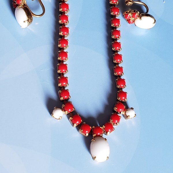 Vintage  JEWELRY SET,  Necklace Milk Glass White Red Gold Tone Prong Setting