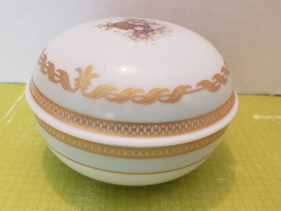 Signed Kaiser Porcelain White Blue Lidded Trinket… - image 6