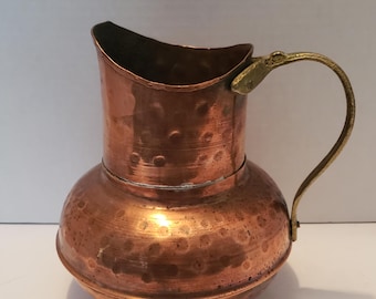 Antique Hammered Copper Brass Jug, Copper Pitcher, Country Kitchen, Rustic Décor, Antique Water Pitcher Vessel