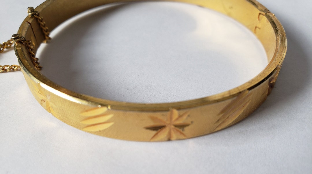 18K Rolled Gold Plated RGP Etched Starburst Clamper Bracelet W/safety ...