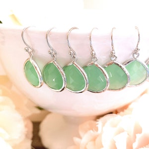 Light Mint Earrings, Mint Green Earrings, Light Mint Wedding earrings, Bridesmaid earrings, Bridesmaid gift, Bridal gift,Gift for Her
