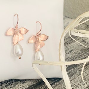Rose Gold Pearl Earrings, Pearl Gold earrings, orchid flower Earrings, bridal Earrings, Bridal gift, Lucky flower earrings, Bridesmaid gifts
