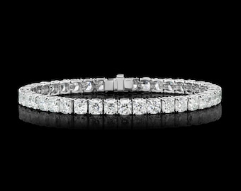 Cushions Straight Line Diamond Bracelet in  18k White Gold ( 19.97 Ct tw. )