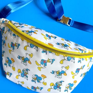 Donald duck fanny pack hotsell