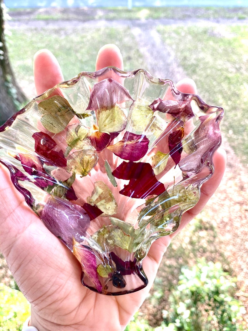 Jewelry Dish and ring holder Wedding bouquet preservation flower preservation keepsake Epoxy Resin Ring holder