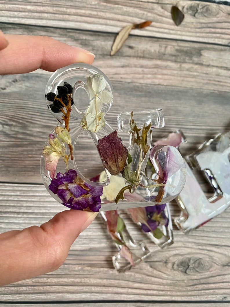 Wedding flower preservation Resin Mr & Mrs wedding sign Etsy