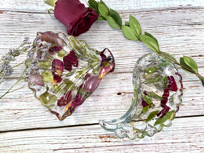 Jewelry Dish and ring holder Wedding bouquet preservation flower preservation keepsake Epoxy Resin Ring holder