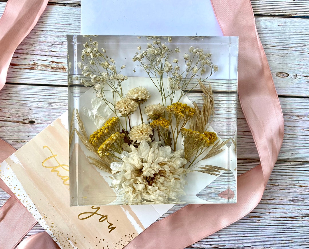 8x 8 Pre-Dried Flowers 3D Floral Resin Cube Wedding Bouquet