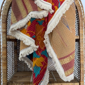 Vintage Kantha Quilt, Kantha Throw, vintage Kantha with fringe