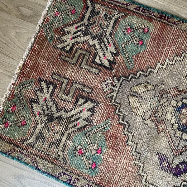 Vintage Mini Turkish Rug, Small Turkish Rug, Vintage Bathmat, Mini Turkish Kitchen Rug, FREE SHIPPING