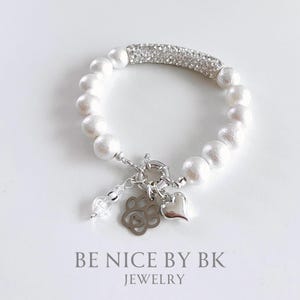 Pulsera de pata de perro con letra, regalo de joyería para mamá de perro, regalo para amante de los animales, regalo para pulsera de mamá de perro