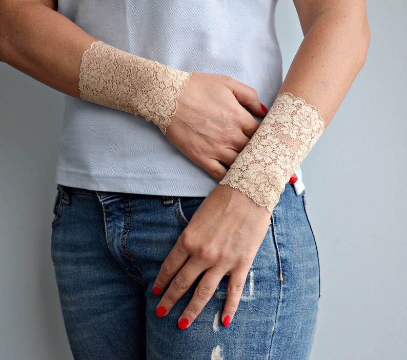 Pols Tattoo Cover Up Beige Lace Cuff Armband Sleeve afbeelding 7