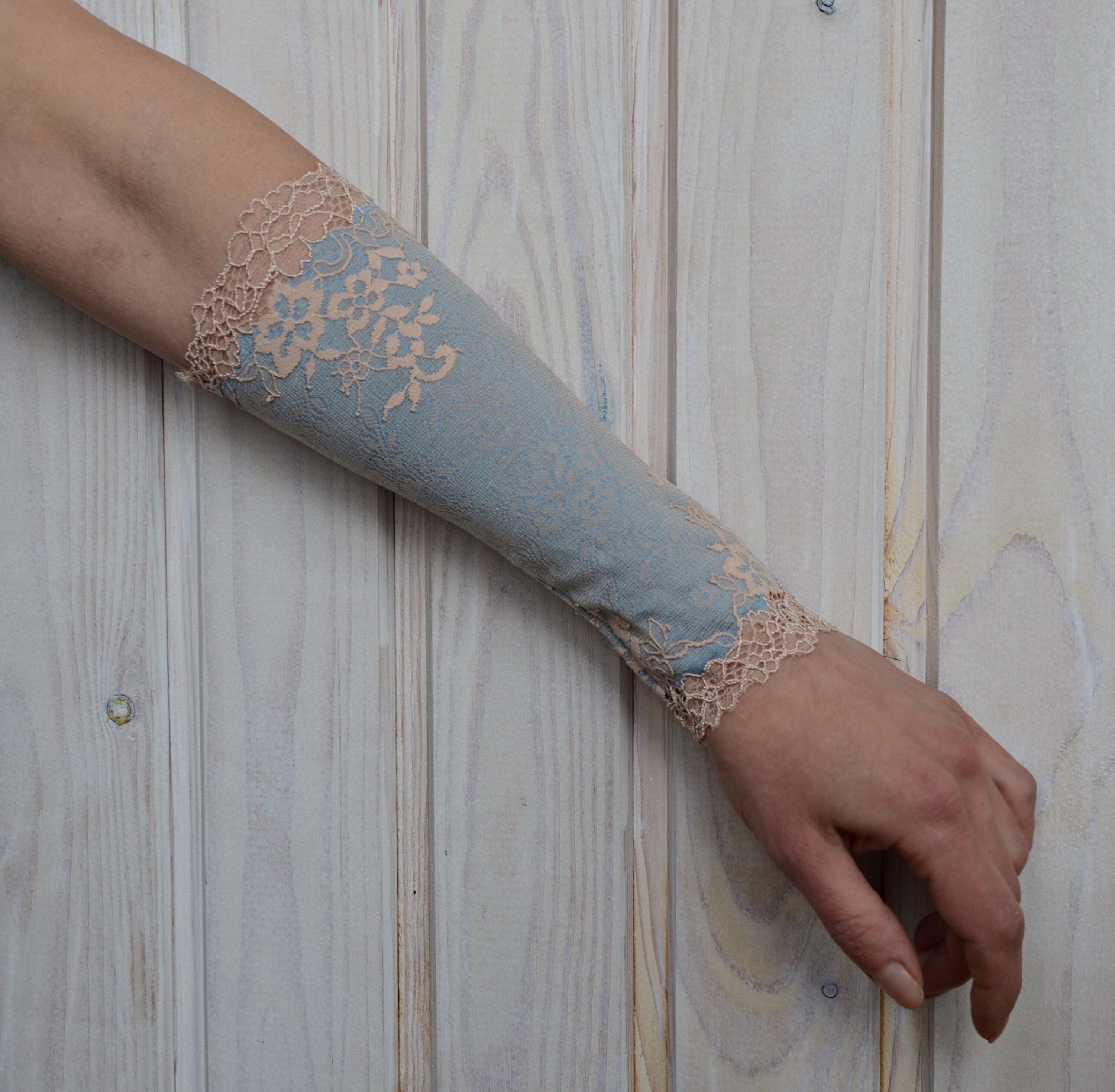 lace arm cover