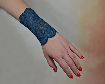 Sea Wave Lace Cuff Bracelet, One Pair, Wrist Tattoo Cover Up Stretch Bracelet, Sleeve Extender, ART04