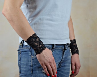 Black lace wrist cuff bracelet, Wrist tattoo cover up, Arm Warmers, wU5108