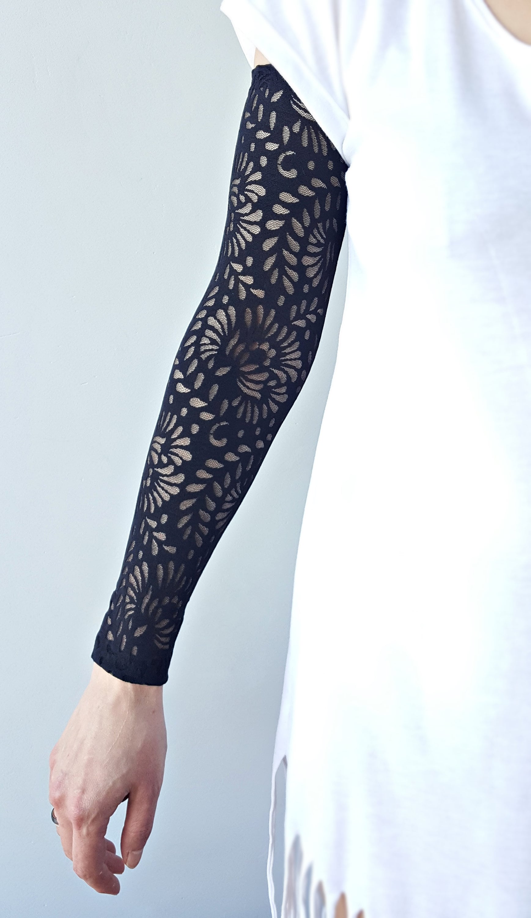 lace upper arm sleeves