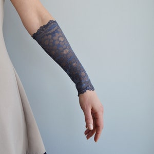 One Pair Gray Long Lace Cuff Bracelet to Cover Wrist Tattoo, Forearm Cover, Arm  Tattoo Covers, Lace Arm Cuff, w2361