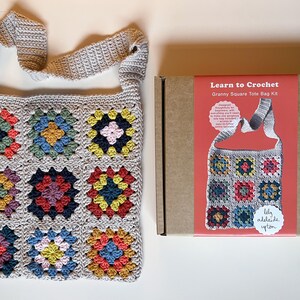 Granny Square Tote Bag Crochet Kit Muted Multicolour/Jute beginner friendly kit and tutorial image 5