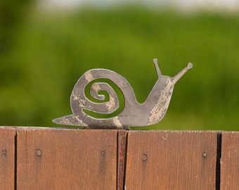 Rusty snail, Rusty slug, Garden ornament, Fence topper