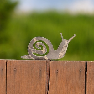 Rusty snail, Rusty slug, Garden ornament, Fence topper