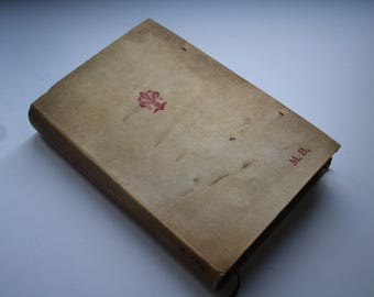 Stunning and rare antique Italian book  (Florence Through the Centuries), written by Otello Masini (Omas) and published in Bologna  1929.