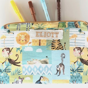 Trousse enfant personnalisable ,pochette personnalisable ,rangement enfant trousse d'école. image 7