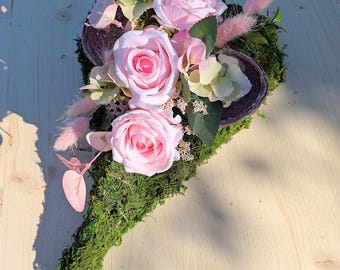 Friedhofgesteck Grabgesteck Herz Rose