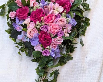 Grabschmuck Herz Grabgesteck Rosen