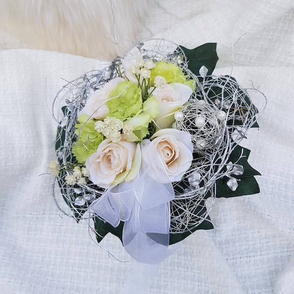 Blumenstrauss Hochzeit Standesamt Wurfstrauß Nelken Brautstrauß